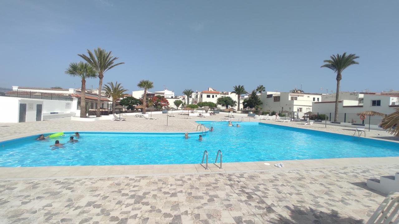 הוילה קוסטה דל סילנסיו Costa Sur -4 Piscinas מראה חיצוני תמונה